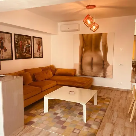 Rohan Studio One Aparthotel