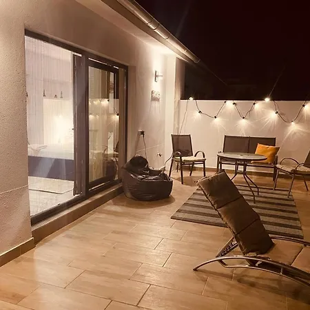 Rohan Studio One Aparthotel